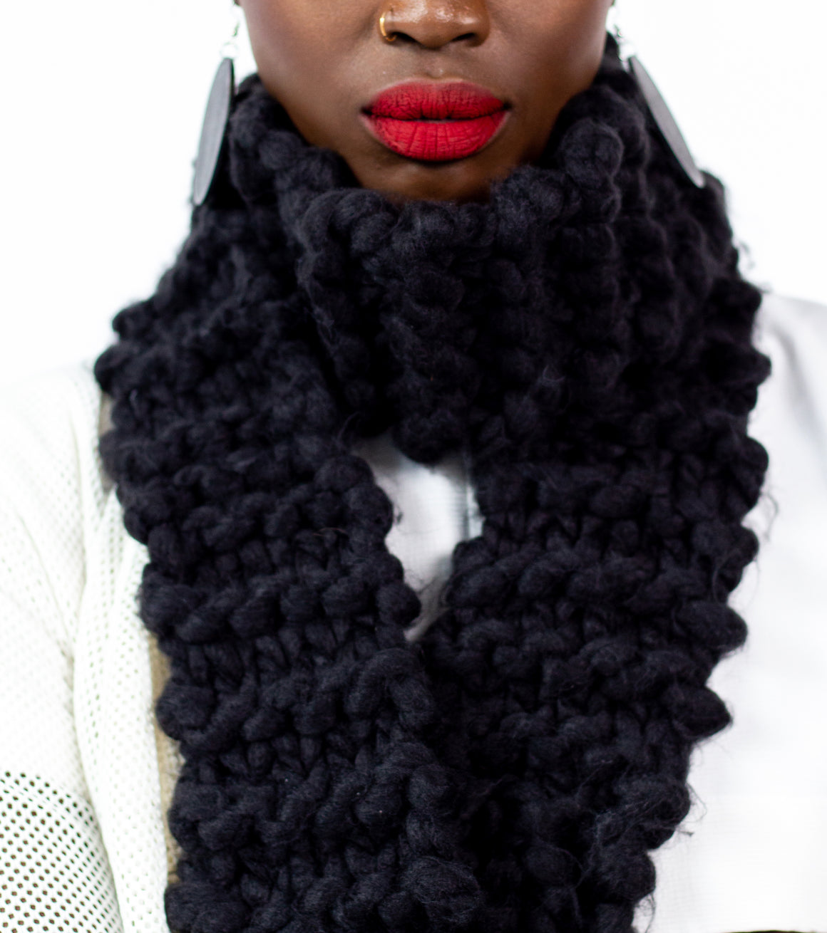 Chunky Knit Scarf in Black